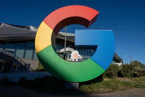 Hai tập đoàn xuất bản lớn muốn kiện Google