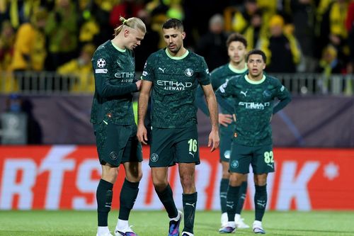Sự trở lại của Rodri chưa cứu được Man City