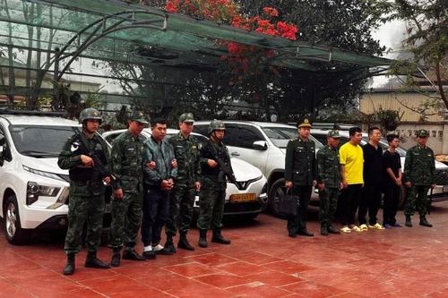 Lào Cai triệt phá đường dây tổ chức đưa người xuất, nhập cảnh trái phép