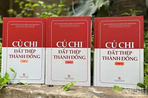 Công bố bộ sách 'Củ Chi-Đất thép Thành đồng'