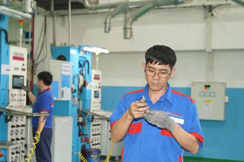 Kích cầu đầu tư, TPHCM tăng cường hỗ trợ vốn cho doanh nghiệp