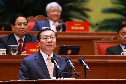 Công tác chính trị tư tưởng đi trước mở đường, dẫn dắt