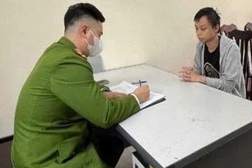 Vận động đối tượng truy nã đặc biệt ra đầu thú ở Hà Nội