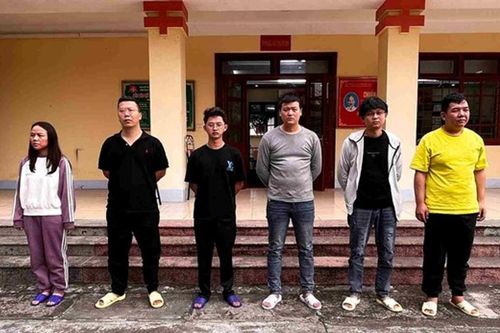 Đưa, đón người nước ngoài xuất nhập cảnh trái phép, lái xe thu lợi bất chính hơn 100 triệu đồng