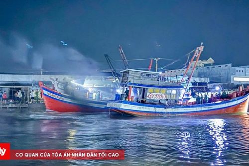 Cháy tàu cá đang neo đậu tại khu vực sông Cái Đôi Vàm