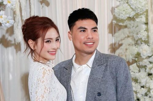 MC Mù Tạt ngọt ngào bên cầu thủ Đức Huy, Minh Hương 'Vàng Anh' rạng rỡ tuổi 41