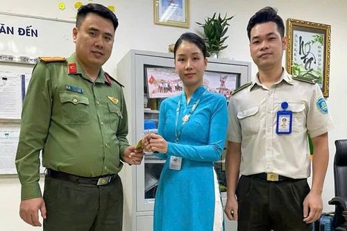 Nữ du khách để quên nhẫn kim cương ở sân bay Đà Nẵng