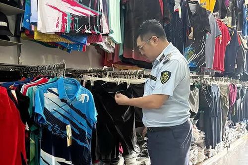 Đà Nẵng: Xử phạt nhiều hộ kinh doanh hàng hóa giả thương hiệu nổi tiếng dịp Tết