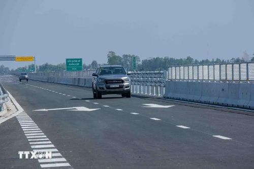 Bộ Xây dựng rà soát bổ sung nguồn vốn đầu tư các tuyến đường bộ cao tốc