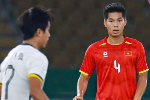 Chấn thương nặng của trung vệ Hiểu Minh khiến U23 Việt Nam lâm nguy