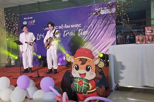 'Tết gần bên ta' – Lời ca từ trái tim, mang tết về bệnh viện