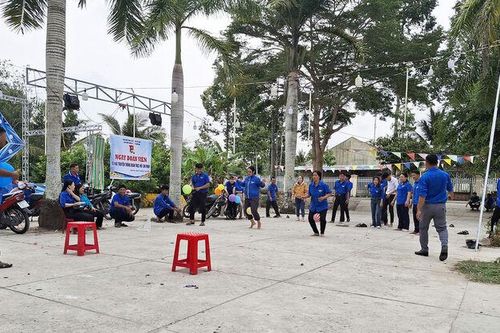 Gắn kết thanh niên dân tộc thiểu số