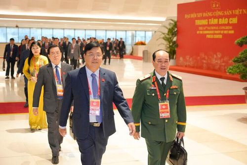 Đoàn đại biểu Đảng bộ tỉnh An Giang dự ngày làm việc thứ ba tại Đại hội XIV của Đảng