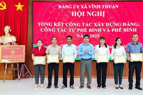 Vĩnh Thuận tổng kết công tác xây dựng Đảng, phê bình và tự phê bình năm 2025