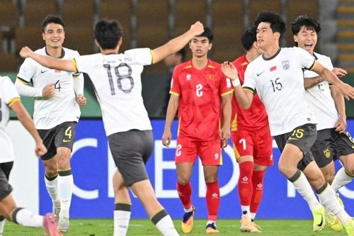 U23 Việt Nam thua đậm 0-3 trước U23 Trung Quốc: Dấu hỏi về hệ thống của HLV Kim Sang Sik
