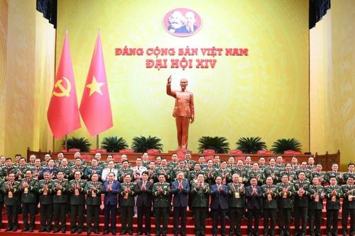 Các đoàn đại biểu tham dự Đại hội Đảng toàn quốc lần thứ XIV ngày 20/1