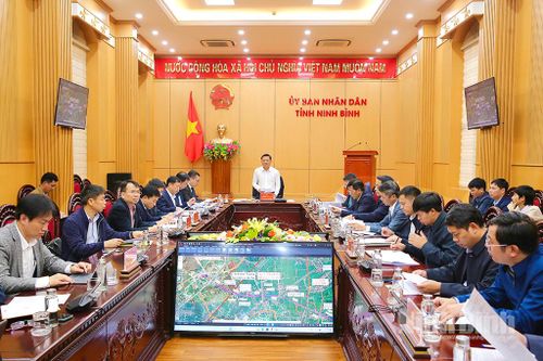 Đẩy nhanh tiến độ thực hiện Dự án tuyến đường bộ cao tốc Ninh Bình - Hải Phòng