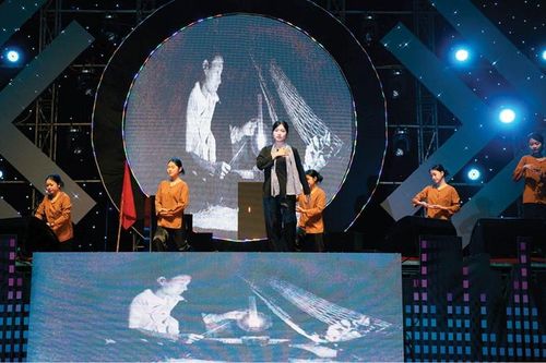 Sân khấu nơi học đường