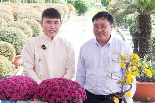 Đưa hoa Tết từ nhà vườn lên sàn thương mại điện tử