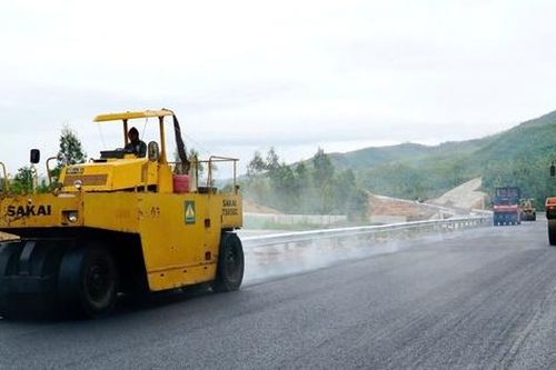 Chủ đầu tư phê bình nhà thầu chậm thi công cao tốc Quy Nhơn - Chí Thạnh