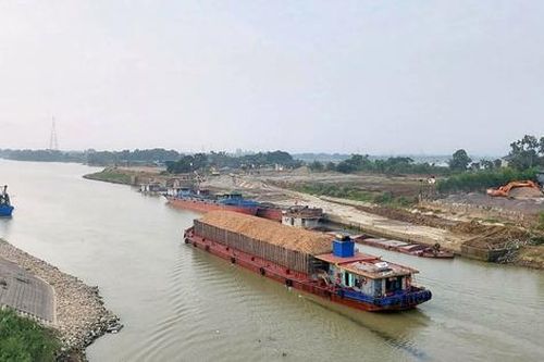 Cần cú hích cho chuyển đổi xanh đường thủy nội địa