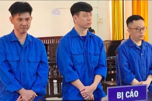 Nhóm bị cáo lãnh hơn 22 năm tù vì chiếm đoạt trên 8 tỷ đồng