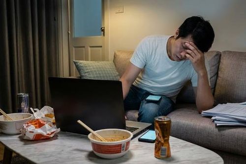 Vì sao ung thư ngày càng 'tấn công' người trẻ?