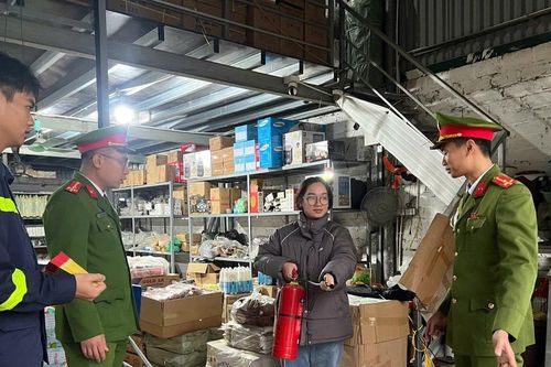 Nâng cao nhận thức chấp hành pháp luật về an toàn cháy, nổ tại làng nghề Bát Tràng