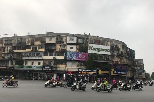 Để quảng cáo ngoài trời làm đẹp không gian sống