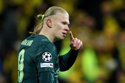 Man City trả lại tiền cho CĐV