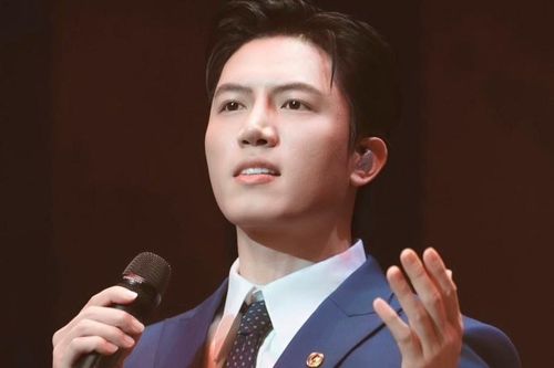 Anh Tú thông báo cho phép sử dụng miễn phí ca khúc 'Thưa Đảng'
