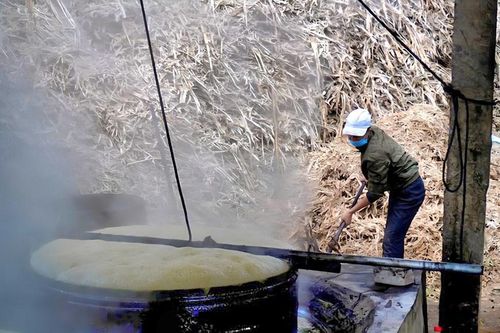 'Thủ phủ' mật mía xứ Thanh đỏ lửa tất bật vào vụ Tết