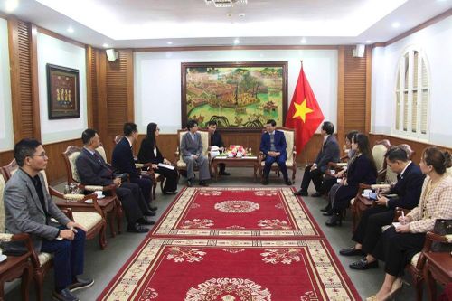 Thúc đẩy hợp tác du lịch Việt Nam – Trung Quốc