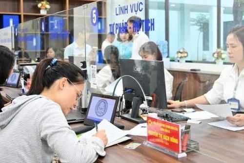 Khẩn trương sửa đổi các quy định về tài chính, đất đai, tổ chức, cán bộ, giáo dục, việc làm...
