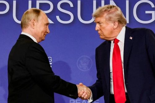 Tổng thống Nga V. Putin đóng góp 1 tỷ USD vào Hội đồng Hòa Bình của Mỹ