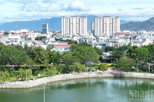 Xây dựng đô thị hạt nhân ở phía nam Khánh Hòa