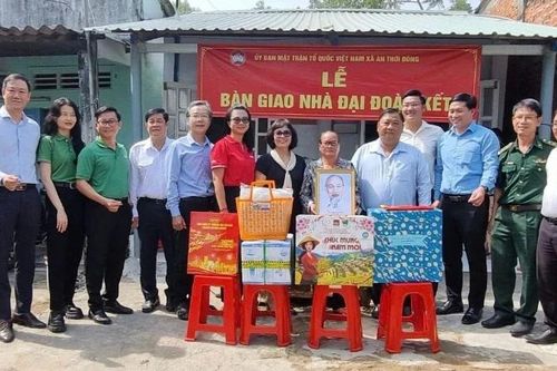 Bộ đội Biên phòng Thành phố Hồ Chí Minh triển khai hoạt động an sinh gắn với dân vận khéo