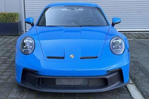 Đại lý siêu xe Ferrari rao bán Porsche 911 GT3 số sàn 'chốt lời'