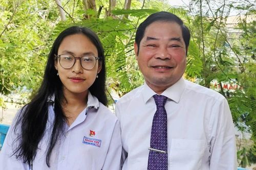 Nữ sinh Cần Thơ và hành trình chinh phục môn Lịch sử