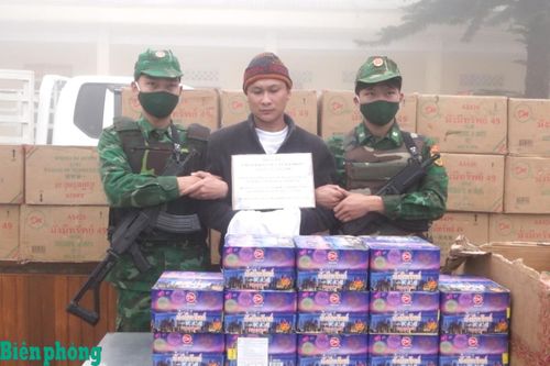 Đấu tranh thành công Chuyên án A1-126.2P, bắt giữ đối tượng vận chuyển hơn 1 tấn pháo hoa nổ từ Lào về Việt Nam