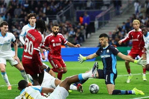Dominik Szoboszlai tỏa sáng, Liverpool đè bẹp Marseille tại Champions League