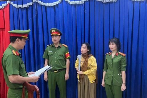 Chủ nợ làm giả giấy ủy quyền để rút tiền bảo hiểm của công nhân thất nghiệp
