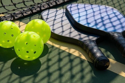 Rách gân vai sau 5 tháng 'nghiện' chơi pickleball