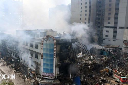 Cháy trung tâm thương mại Pakistan: Số người thiệt mạng tăng lên hơn 50 người