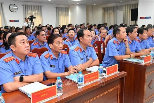 Ủy ban Thường vụ Quốc hội quy định số lượng, cơ cấu các ngạch Kiểm sát viên