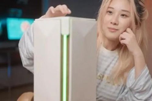 Nữ 'pháp sư' công nghệ ép xung PS5, Xbox và Switch 2 vào một thân xác duy nhất