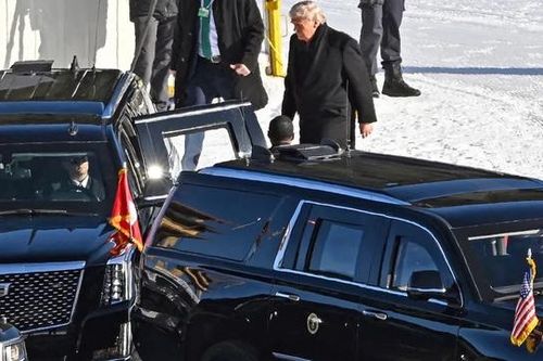 Cadillac Escalade bọc giáp hạng nặng: 'Pháo đài di động' mới của Tổng thống Donald Trump