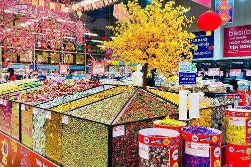 Thật giả lẫn lộn tại thị trường bánh mứt kẹo Tết