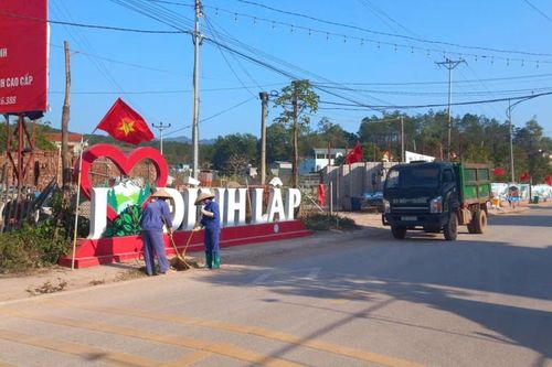 Đảm bảo vệ sinh phố đi bộ Đình Lập
