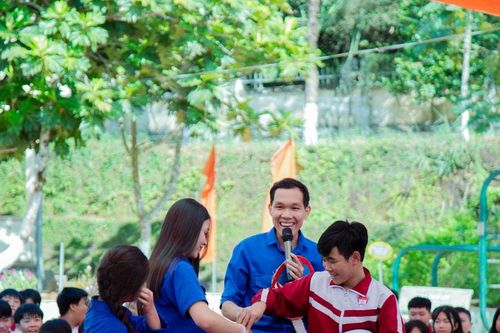Đồng hành xây dựng môi trường học đường an toàn